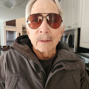 Serengeti Essentials Aviator Sunglasses With Bronze Tinted Lens.